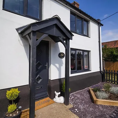 Stunning Cottage With A Private Hot Tub And Sauna In Norfolk Ref 99003Ac Lessingham Exterior photo