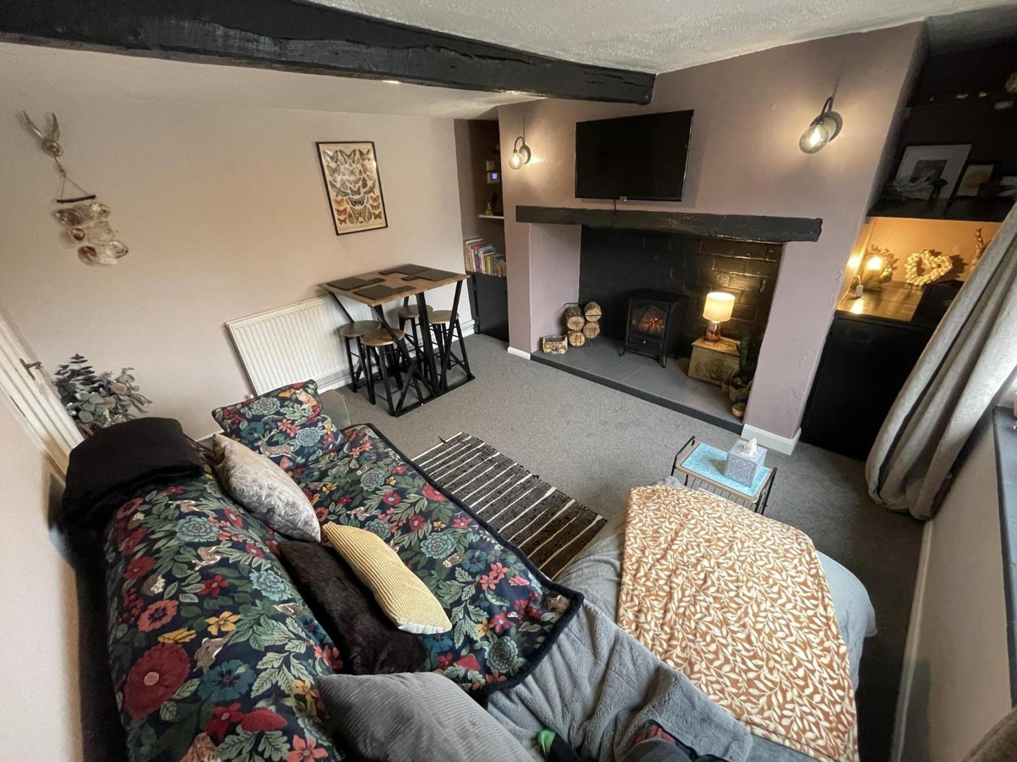 Stunning With A Private Hot Tub And Sauna In Norfolk Ref 99003ac Holiday home *